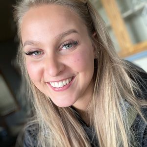 Meet your Posher, Marissa